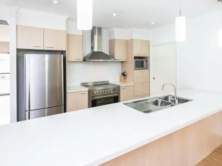 Third view of Homely house listing, 7 Francene Place, Birkdale QLD 4159