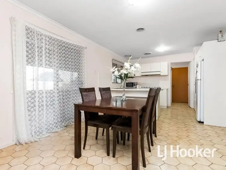 Fifth view of Homely house listing, 5 Pardalote Close, Werribee VIC 3030