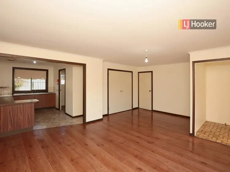 Third view of Homely unit listing, Unit 2/14 Wiradjuri Crescent, Wagga Wagga NSW 2650