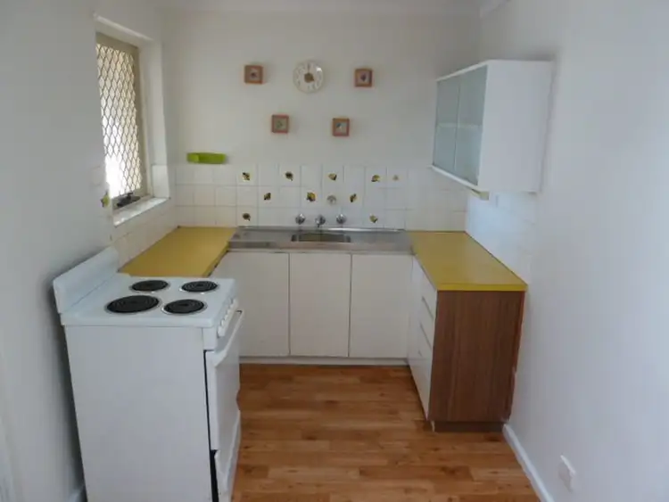 Fourth view of Homely unit listing, 4/5 Colby Way, Thornlie WA 6108