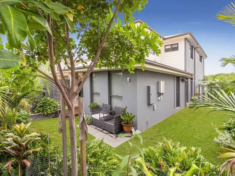 Fifth view of Homely house listing, 8 Skyline Crescent, Carindale QLD 4152