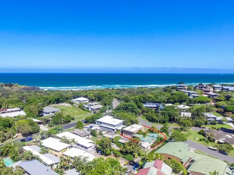 5 Lighthouse Parade, Fingal Head NSW 2487