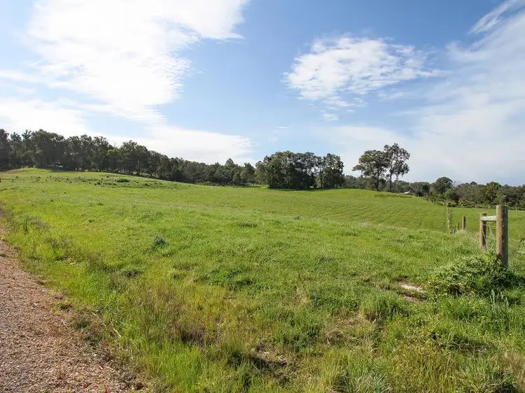 160 (Lot 7 Bruthen Heights Estate (Station St), Bruthen VIC 3885