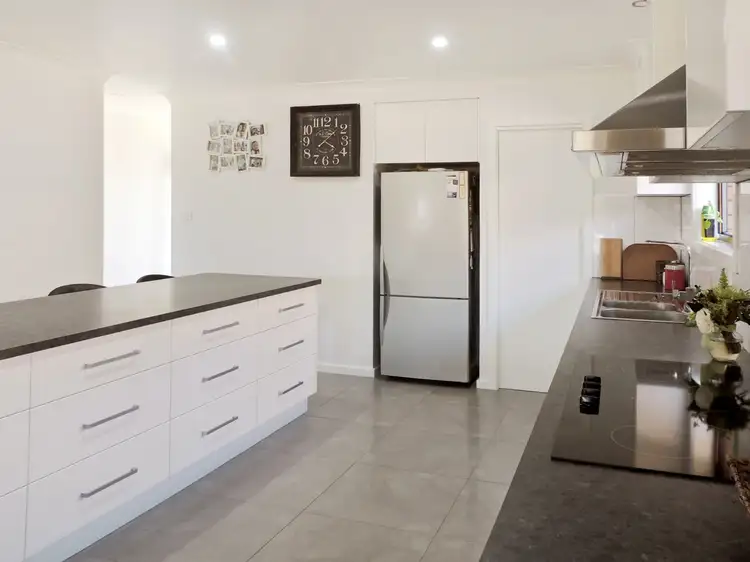 Fifth view of Homely house listing, 23 Mellor Grove, Swan Hill VIC 3585