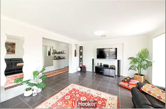 13 Jean Macnamara Street, Macgregor ACT 2615