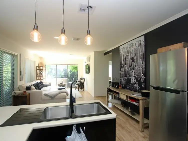 Sixth view of Homely house listing, 1 169 Beach Street, Frankston VIC 3199