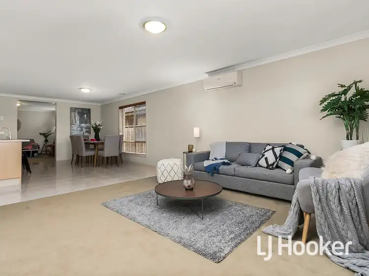 Sixth view of Homely house listing, 214 Sanctuary Lakes South Boulevard, Sanctuary Lakes VIC 3030