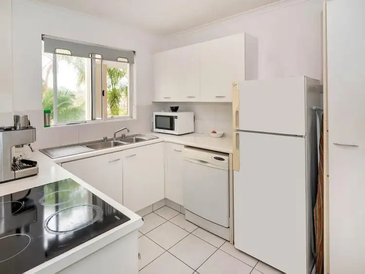 Fourth view of Homely unit listing, 8/25 Federation Avenue, Broadbeach QLD 4218