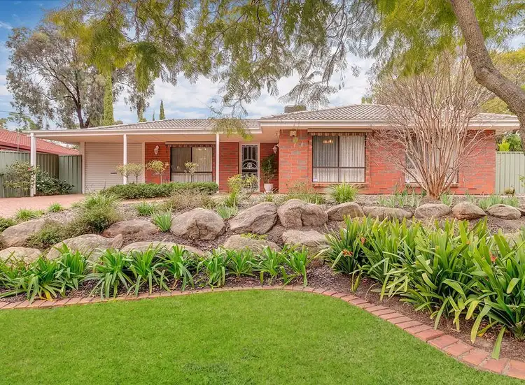 19 Greenvale Court, Wynn Vale SA 5127