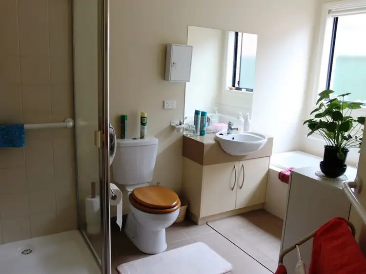 Seventh view of Homely townhouse listing, 6/19 Rose Street, Alexandra VIC 3714