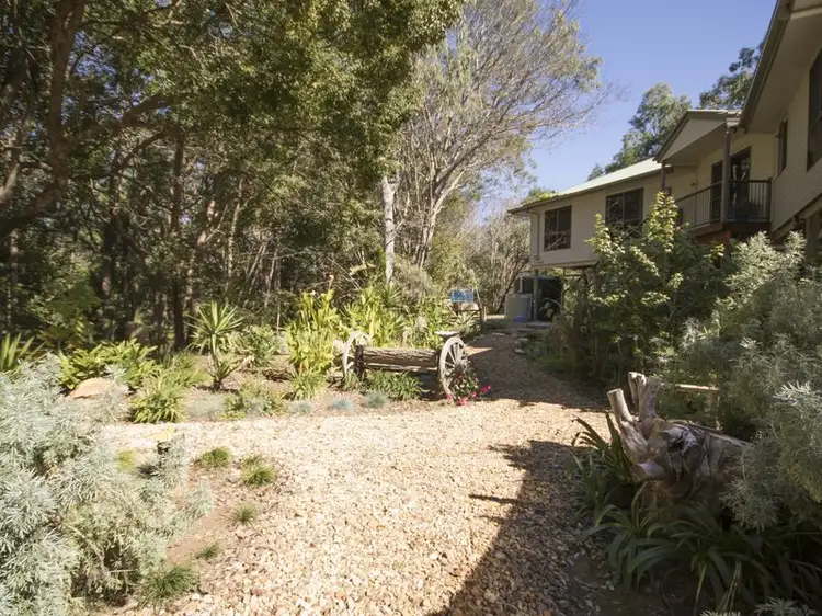 19 Middle Street, Esk QLD 4312