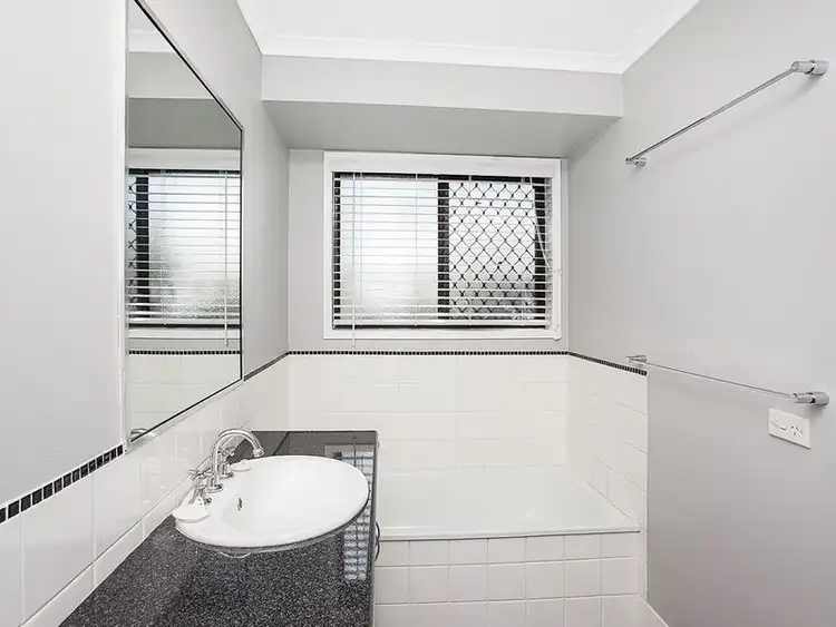 Fifth view of Homely semi-detached listing, 1/13 Gumbeel Court, Highland Park QLD 4211