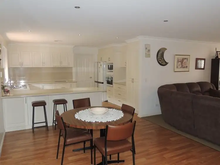 Fourth view of Homely townhouse listing, 11 Betts Court, Swan Hill VIC 3585