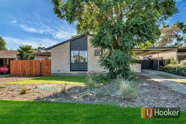 27 Callanna Court, Craigmore SA 5114