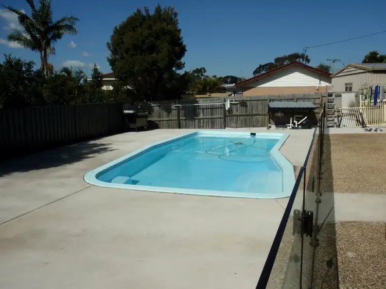 Second view of Homely house listing, 4 Pigeon Court, Birkdale QLD 4159