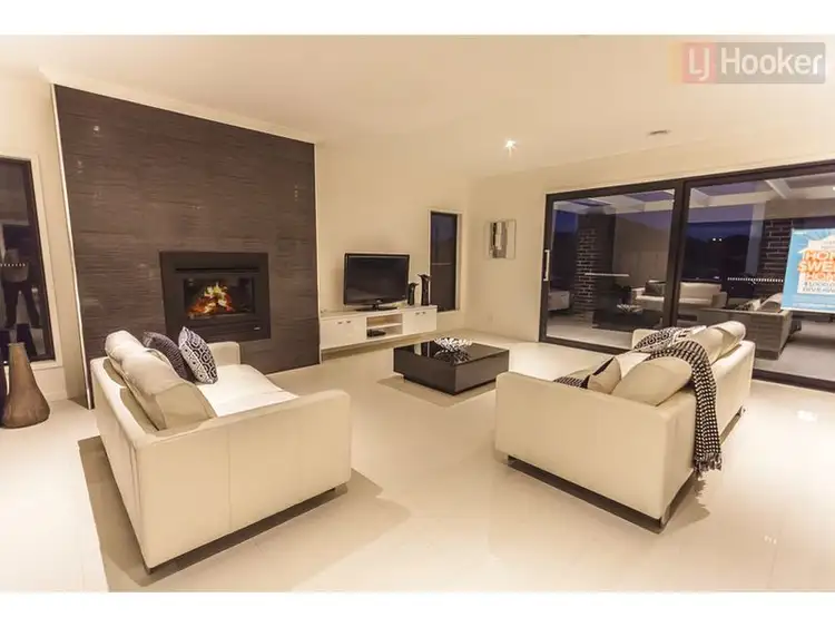 Seventh view of Homely house listing, 15 Cavalier Dr, Craigieburn VIC 3064