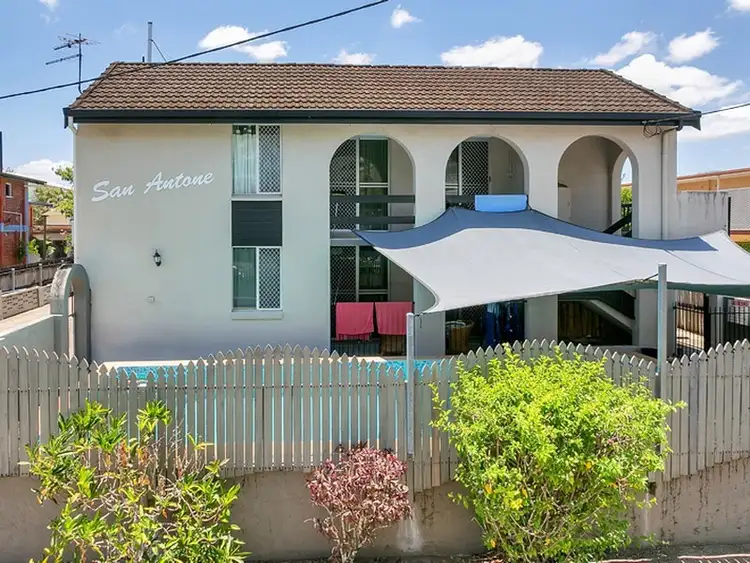 6/211-213 Lake Street, Cairns North QLD 4870