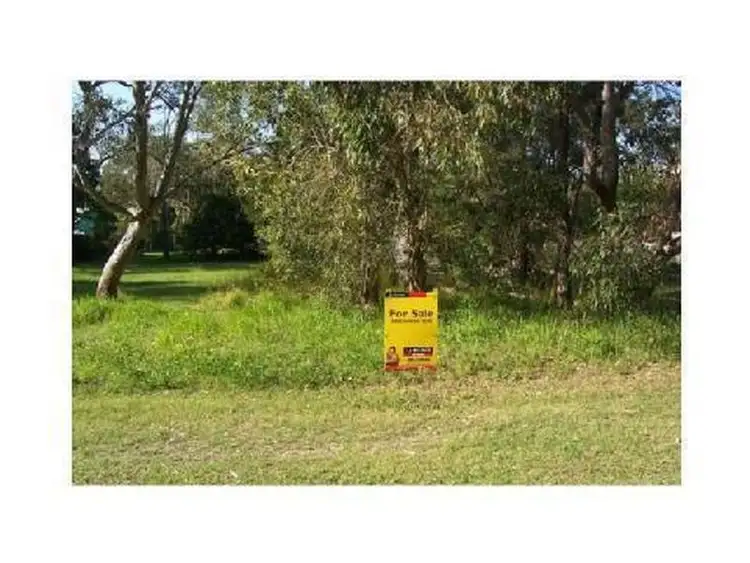 14 Wharf Street, Macleay Island QLD 4184