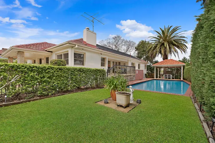 9 Harrison Street, Point Frederick NSW 2250