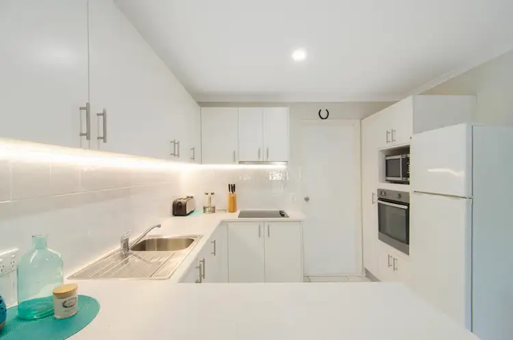 Fifth view of Homely semi-detached listing, 2/15 Hollywood Place, Oxenford QLD 4210