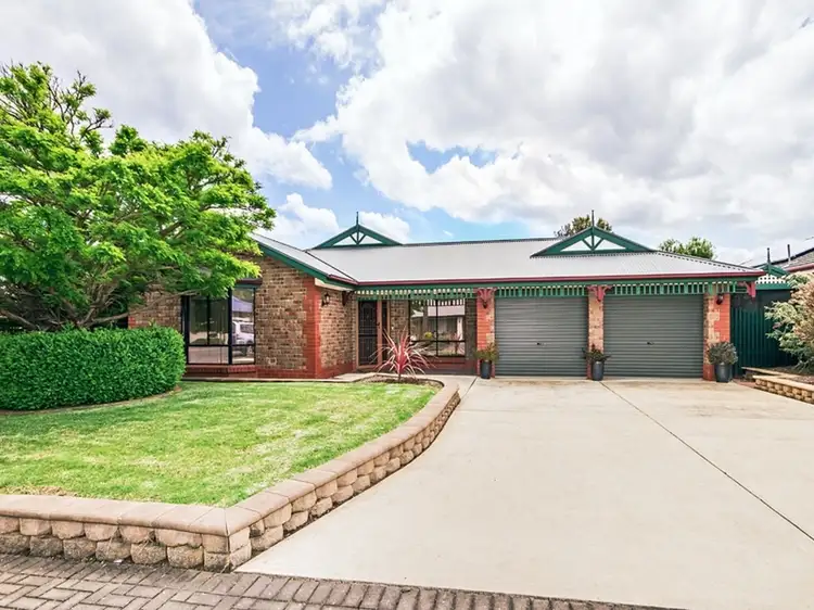 2 Rose Crescent, Mclaren Flat SA 5171