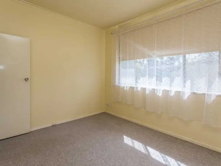 Fifth view of Homely house listing, 4 Ancell Court, Valley View SA 5093