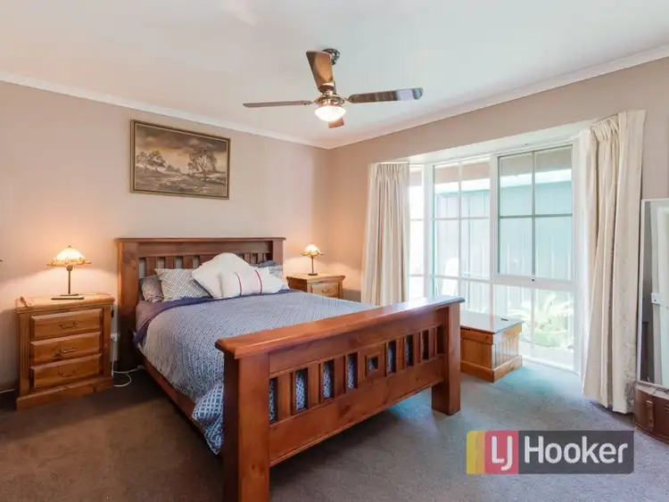 Seventh view of Homely house listing, 86 Huon Park Road, Cranbourne North VIC 3977