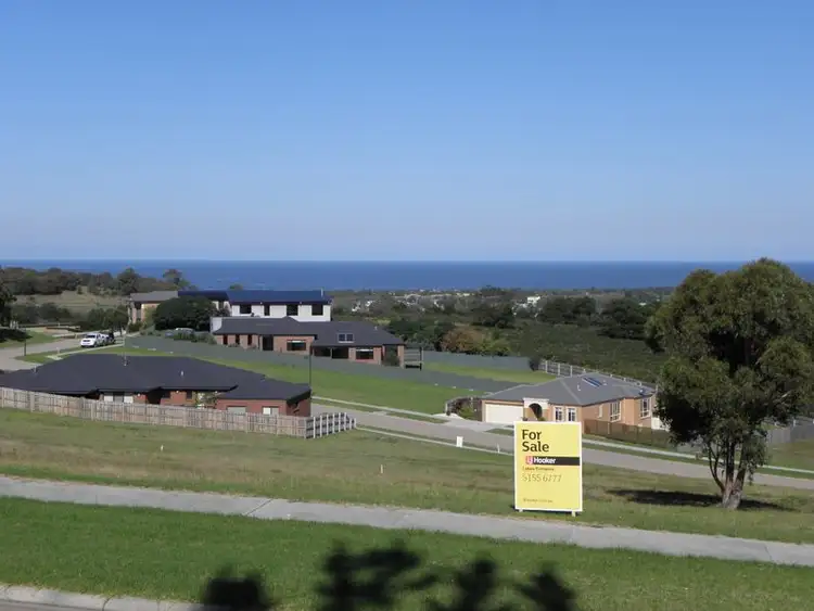 67 Country Club Drive, Lakes Entrance VIC 3909