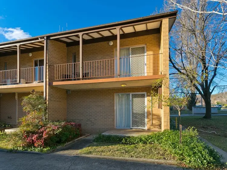 Main view of Homely townhouse listing, 1/6 Yarrow Street, Queanbeyan NSW 2620