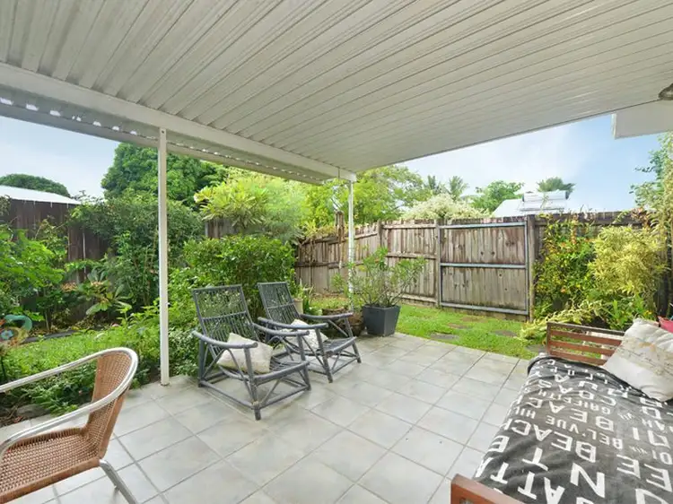 Fourth view of Homely unit listing, 2/10 Ireland Crescent, Whitfield QLD 4870