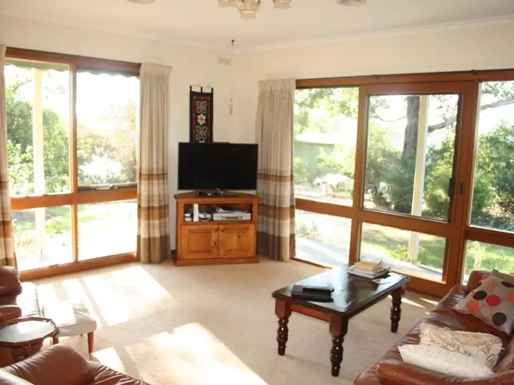 Sixth view of Homely house listing, 3 Wyndham Court, Bairnsdale VIC 3875