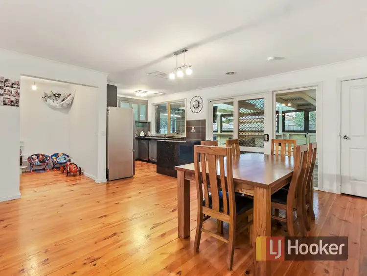 Fourth view of Homely house listing, 9 Mueller Court, Endeavour Hills VIC 3802