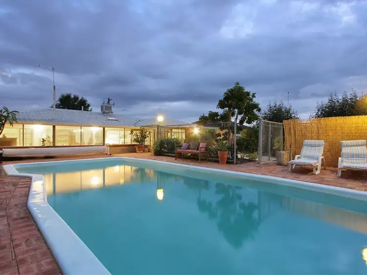 14 Dubove Road, Spearwood WA 6163