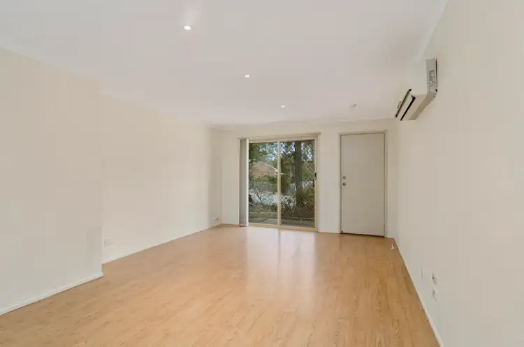 Sixth view of Homely villa listing, 8/32 Hollywood Place, Oxenford QLD 4210