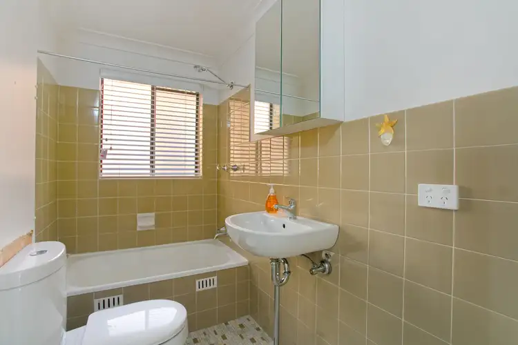 Fifth view of Homely unit listing, 2/10 Wheeler Parade, Dee Why NSW 2099