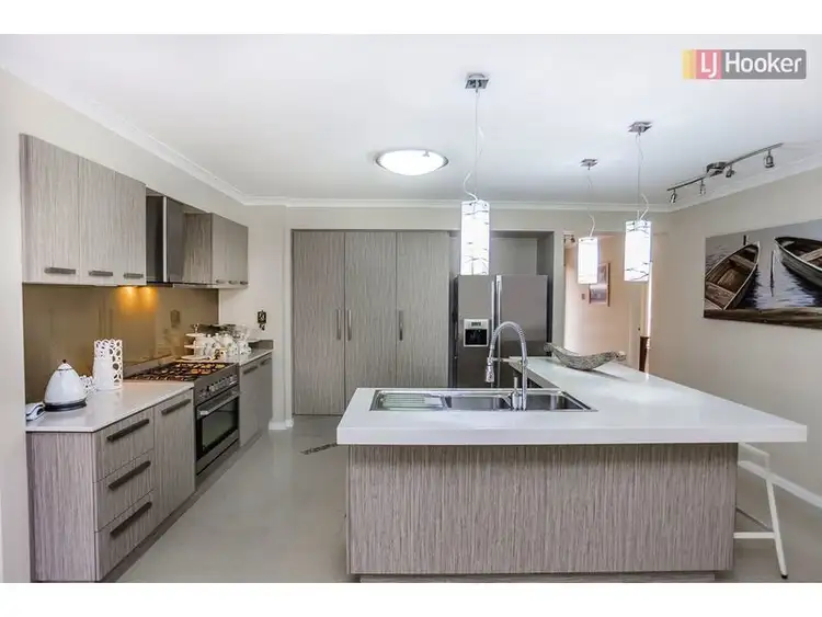 Fifth view of Homely house listing, 82 Newbury Blvd, Craigieburn VIC 3064