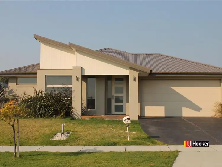 9 Queenscliff Drive, Inverloch VIC 3996