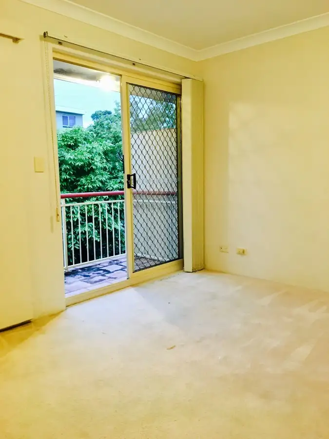 Third view of Homely apartment listing, 5/30 Noela Street, Coorparoo QLD 4151