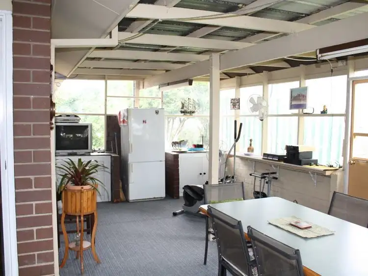 Second view of Homely house listing, 8 Moon Court, Bairnsdale VIC 3875