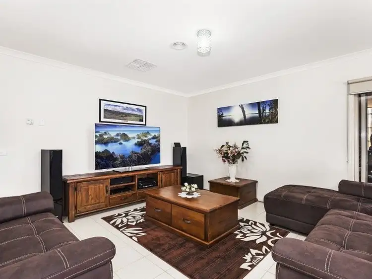 Fifth view of Homely house listing, 22 Pamela Crt, Wallan VIC 3756