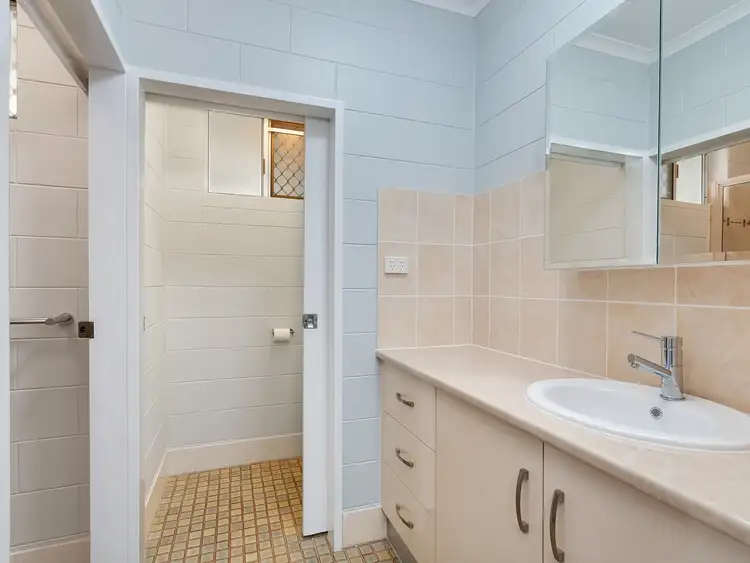 Fifth view of Homely house listing, 8 Goldwyn Close, White Rock QLD 4868