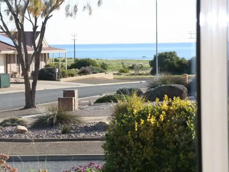 Fifth view of Homely house listing, 10 Malcolm Crt, Wallaroo SA 5556