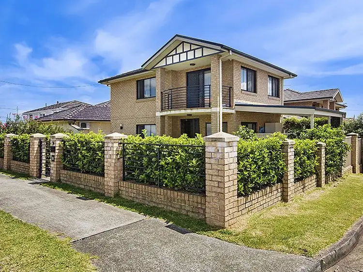 24 Kenyon Road