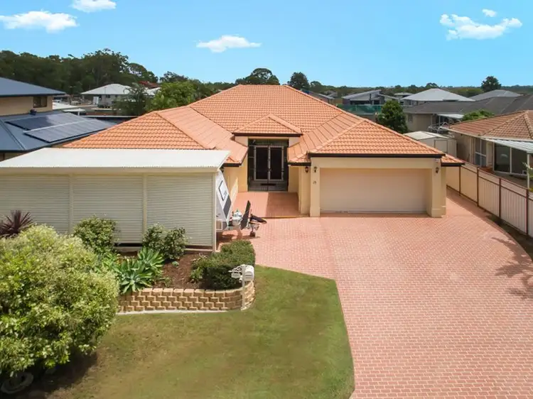 18 Pedwell Place, Birkdale QLD 4159