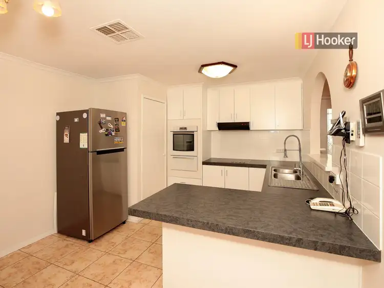 Sixth view of Homely house listing, 2 Matheson Place, Estella NSW 2650