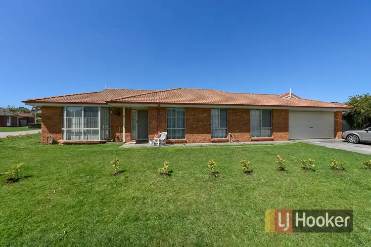 9 Naples Way, Pakenham VIC 3810
