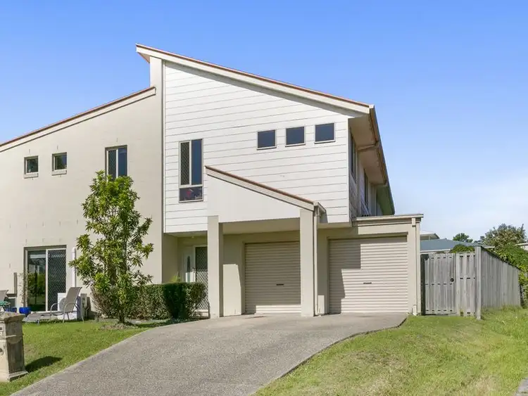 2/1 Ainsworth Street, Pacific Pines QLD 4211
