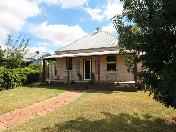 53 Urabatta Street, Inverell NSW 2360