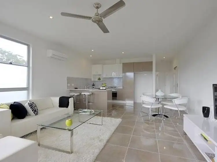 Second view of Homely unit listing, 2/4 Newman Avenue, Camp Hill QLD 4152