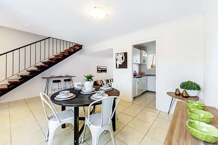 6/6 Duet Drive, Mermaid Waters QLD 4218